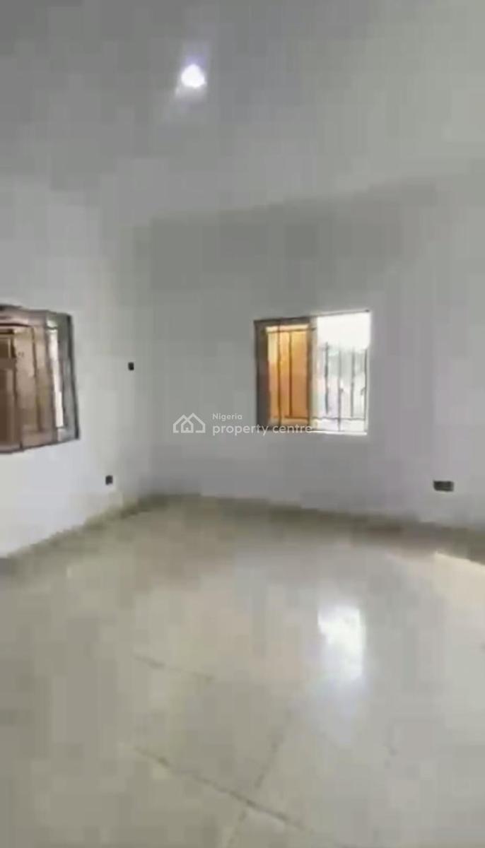 Luxury 2 Bedroom Ensuite Upstairs and Clean with Excellent Facility, Westwood, Badore, Ajah, Lagos, Flat / Apartment for Rent