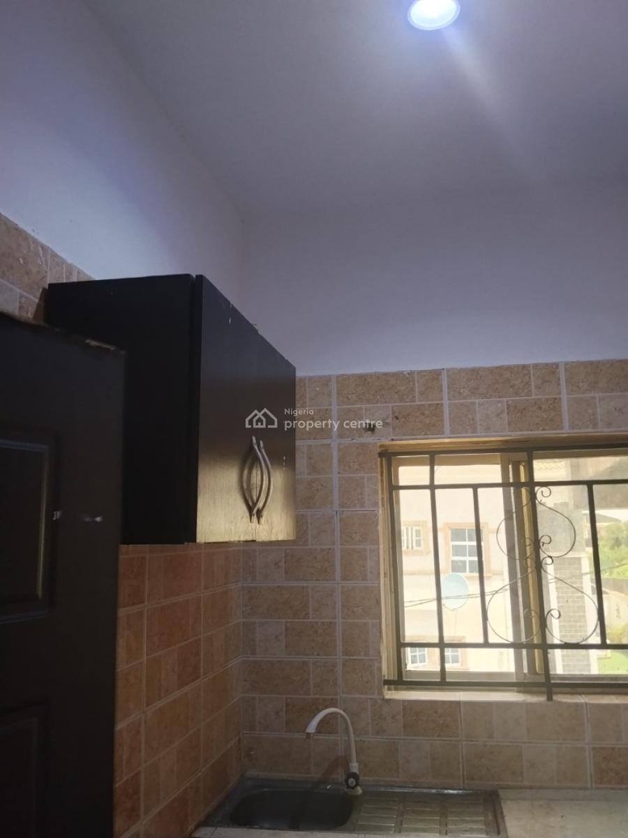 Luxury 2 Bedroom Ensuite Upstairs and Clean with Excellent Facility, Westwood, Badore, Ajah, Lagos, Flat / Apartment for Rent