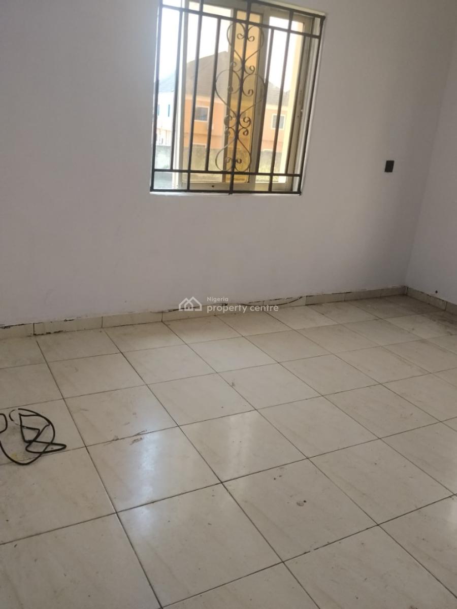 Luxury 2 Bedroom Ensuite Upstairs and Clean with Excellent Facility, Westwood, Badore, Ajah, Lagos, Flat / Apartment for Rent