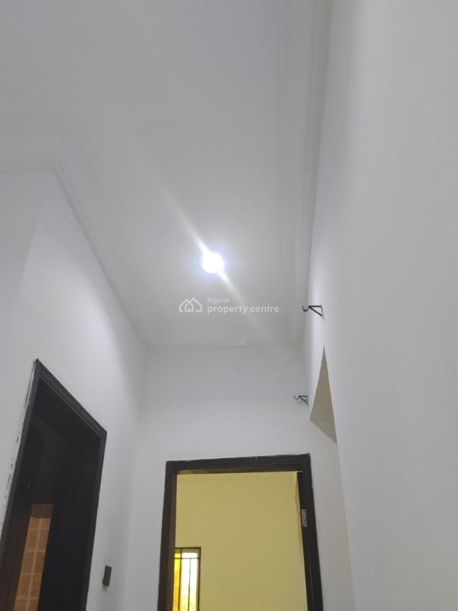 Luxury 2 Bedroom Ensuite Upstairs and Clean with Excellent Facility, Westwood, Badore, Ajah, Lagos, Flat / Apartment for Rent