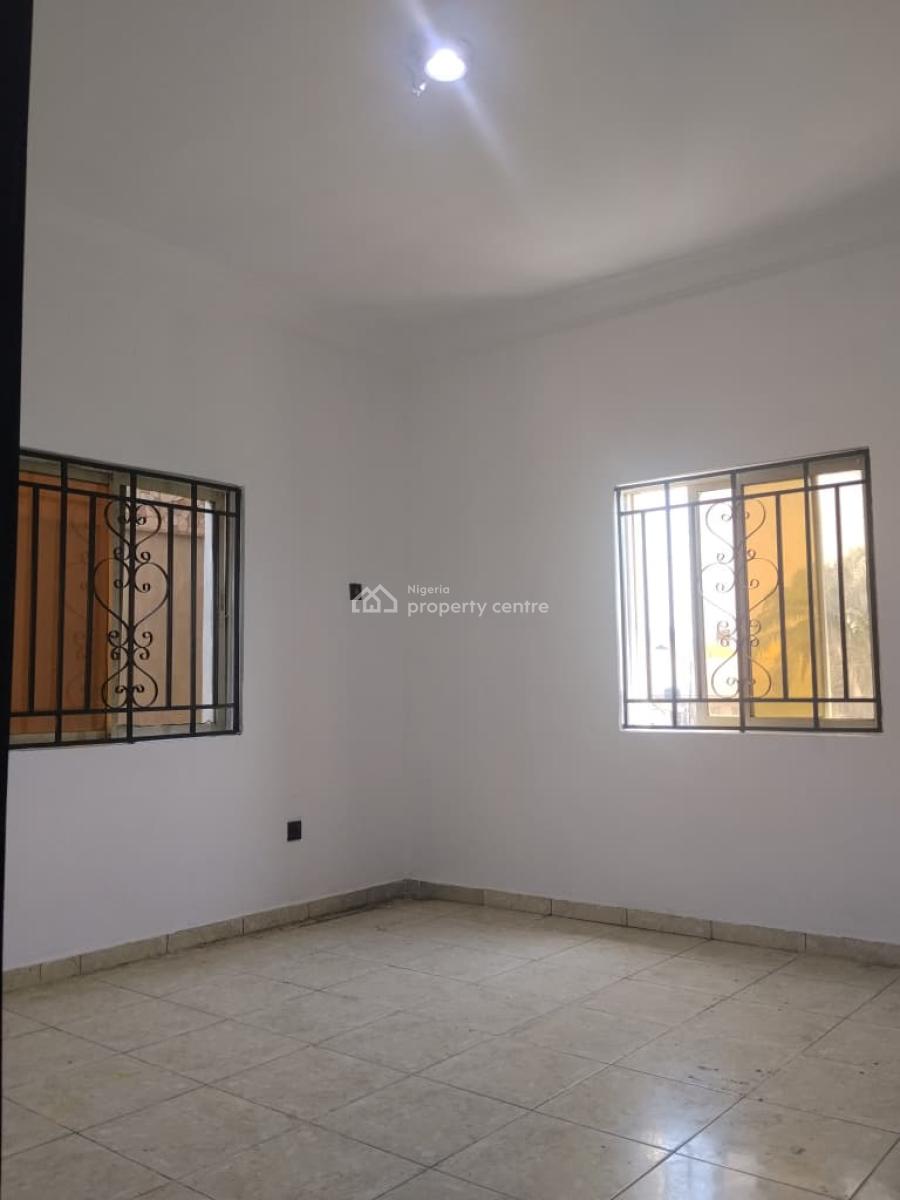 Luxury 2 Bedroom Ensuite Upstairs and Clean with Excellent Facility, Westwood, Badore, Ajah, Lagos, Flat / Apartment for Rent