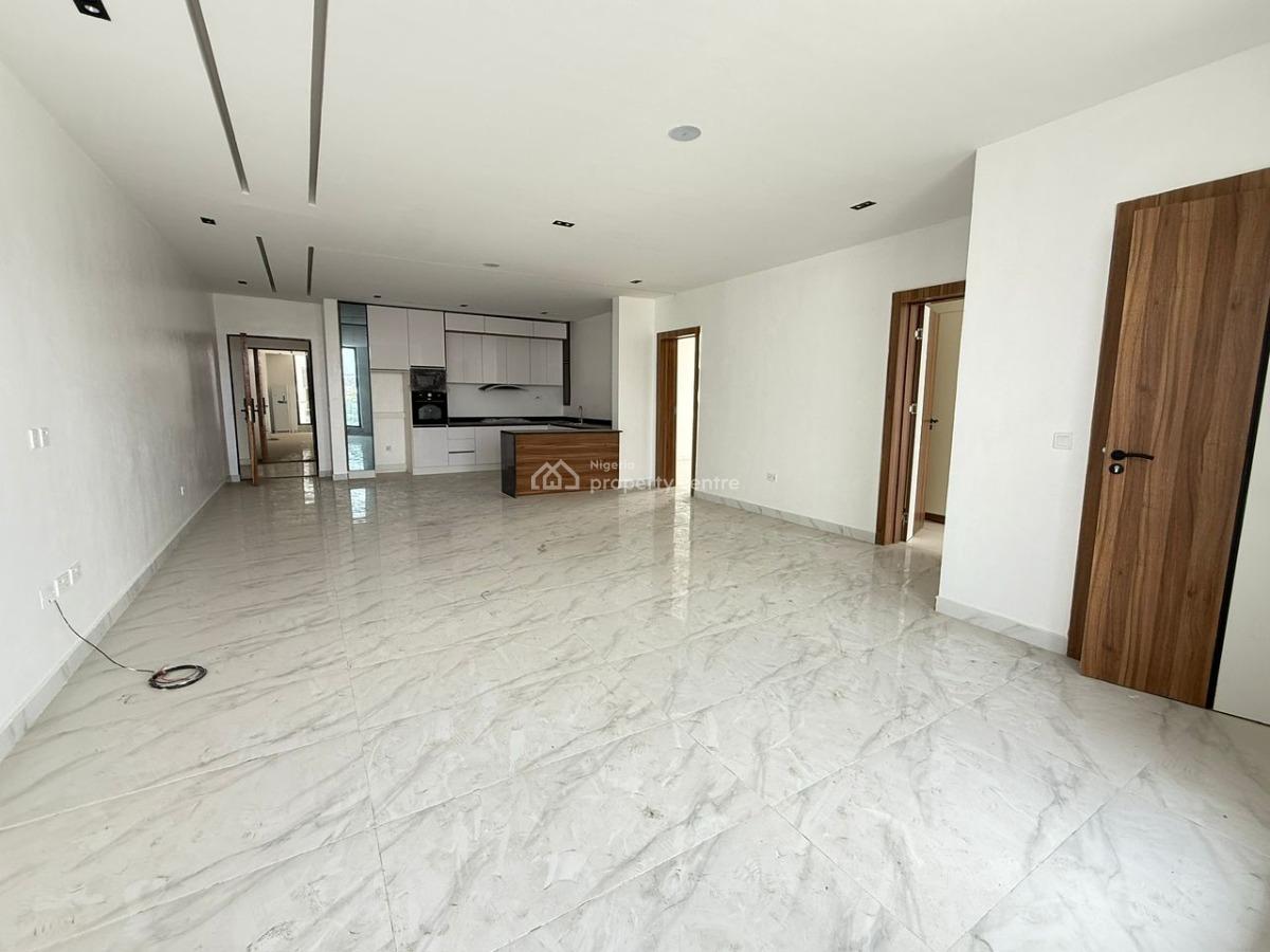 Contemporary 2 Bed Apartment with Elevator, Lekki Phase 1, Lekki, Lagos, Flat / Apartment for Sale