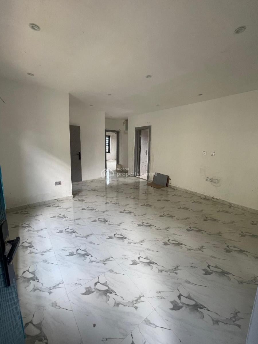 Spacious 3 Bedroom Apartments in a Secured and Gated Street, Adekunle Kuye, Surulere, Lagos, Flat / Apartment for Rent