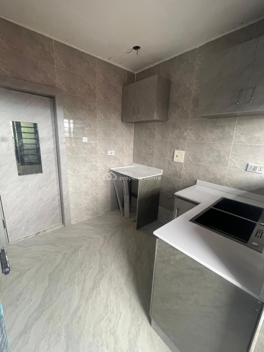 Spacious 3 Bedroom Apartments in a Secured and Gated Street, Adekunle Kuye, Surulere, Lagos, Flat / Apartment for Rent