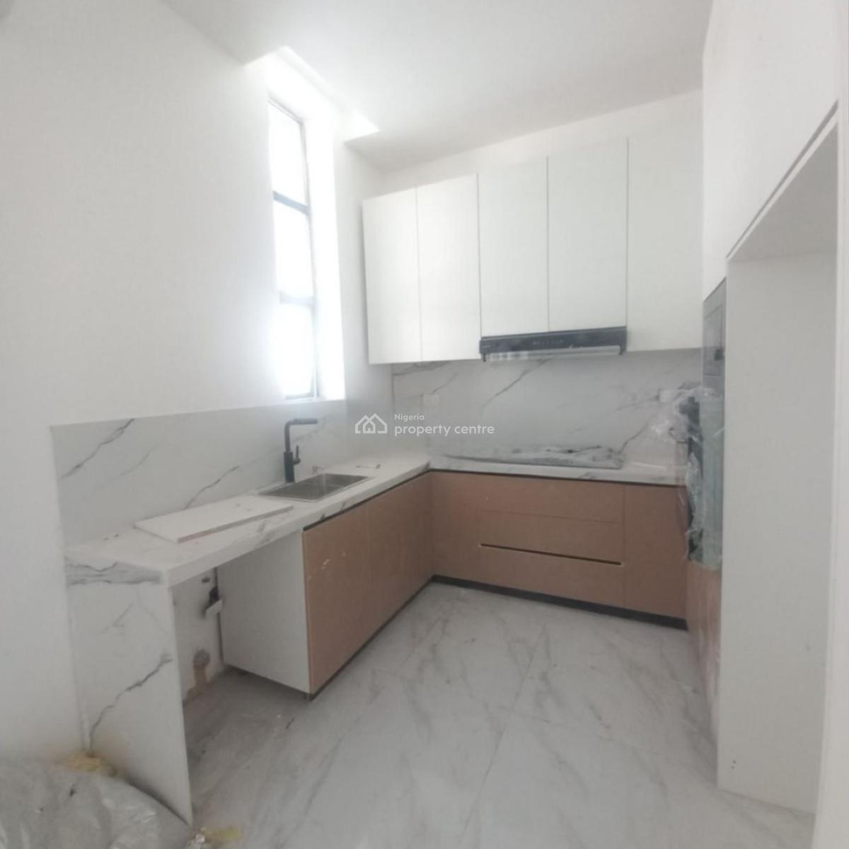 Elegantly Designed One-bedroom, Lekki Phase 1, Lekki, Lagos, Mini Flat (room and Parlour) for Sale