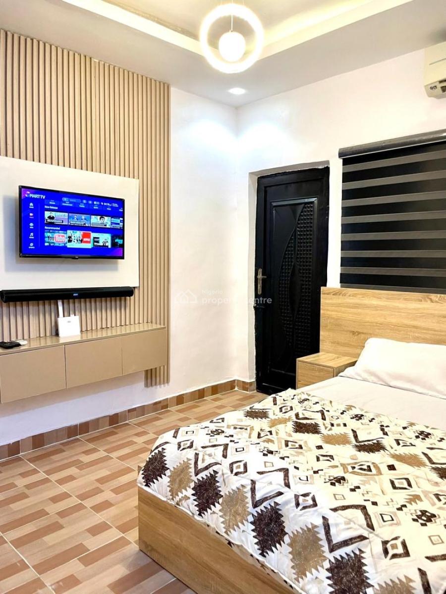 Fully Furnished Studio in Akoka/yaba, Shobande Street, Akoka, Akoka, Yaba, Lagos, Detached Duplex Short Let
