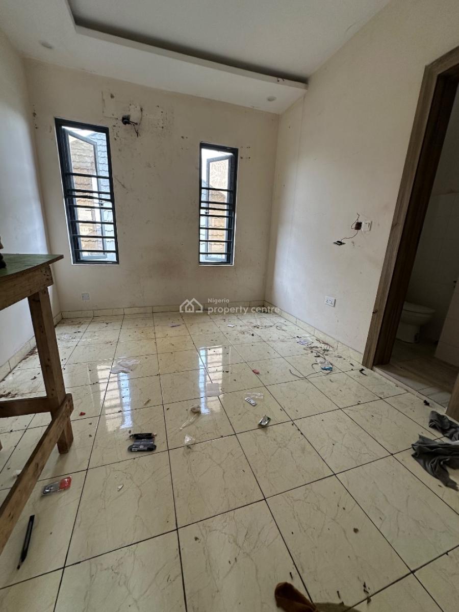 Specious 2bedroom Apartment with a Room Bq, Ocean Breeze Estate Ologolo, Lekki, Lagos, Flat / Apartment for Rent