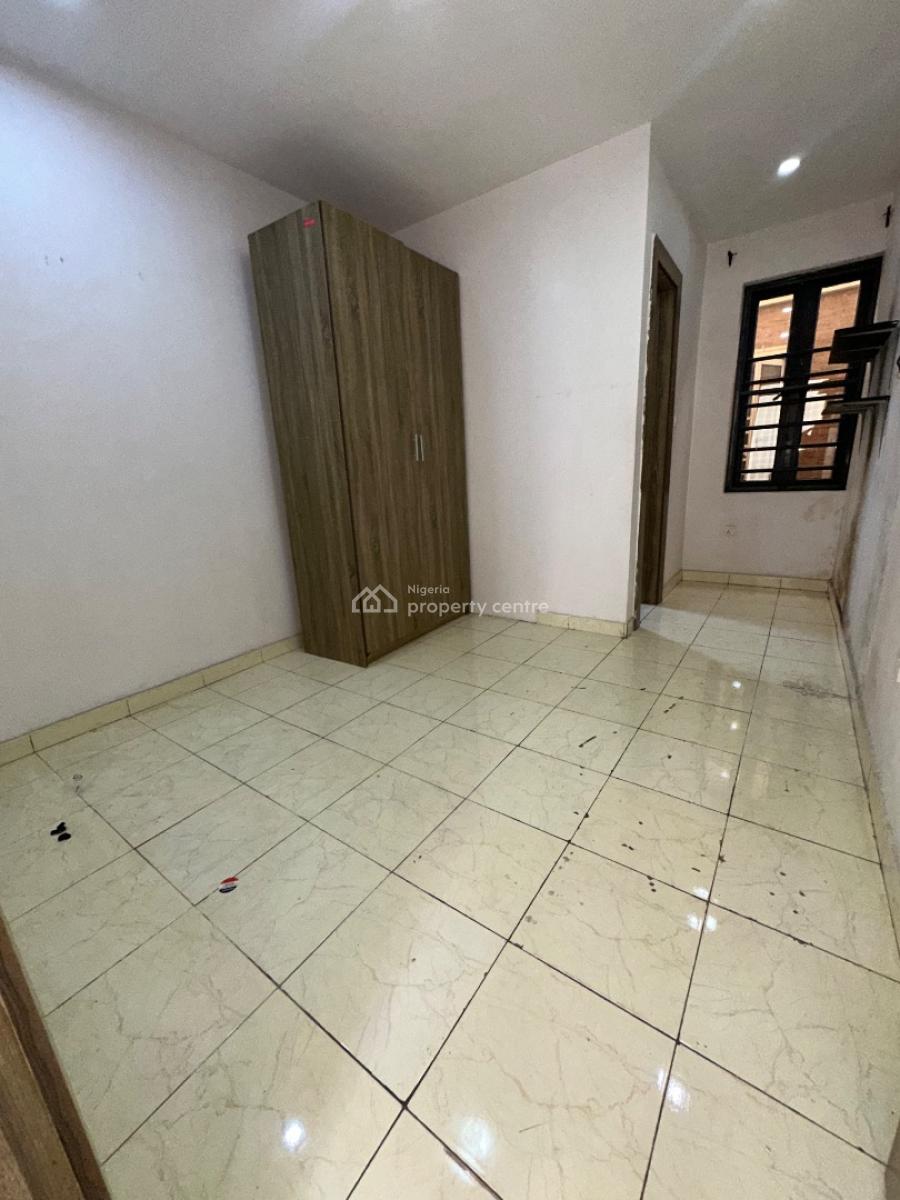 Specious 2bedroom Apartment with a Room Bq, Ocean Breeze Estate Ologolo, Lekki, Lagos, Flat / Apartment for Rent