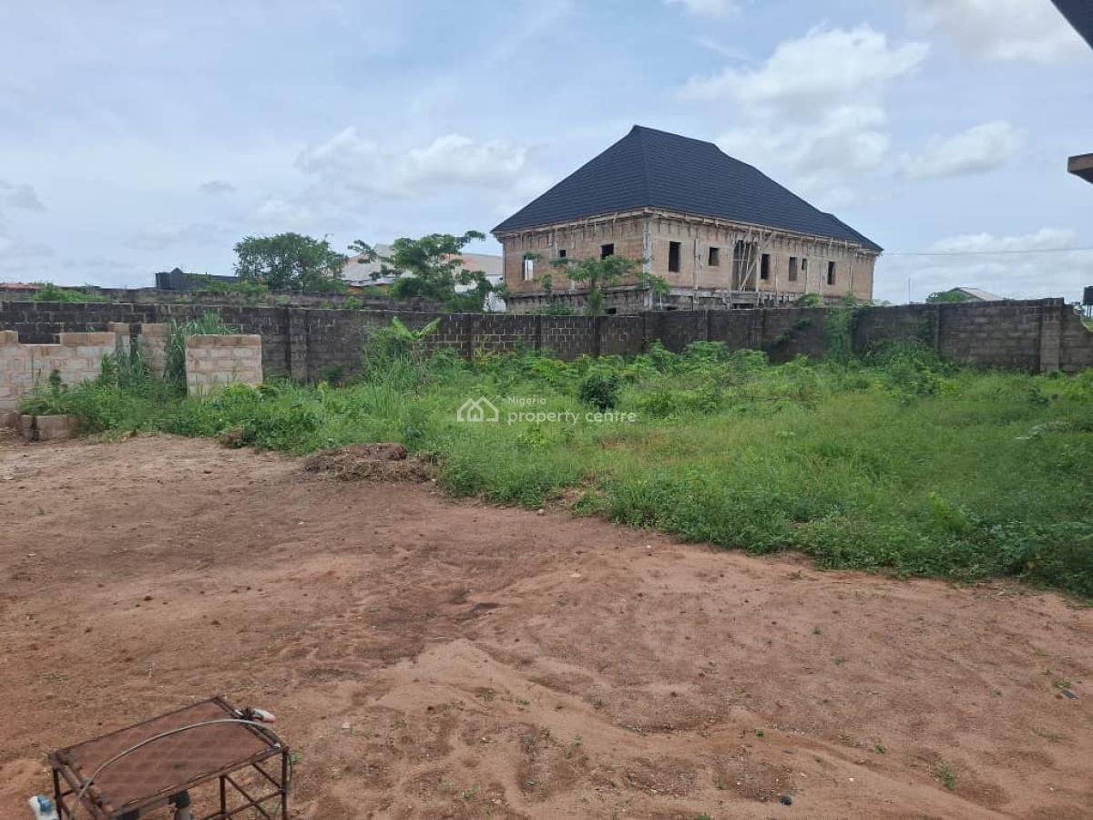 4 Bedrooms Penthouse All Ensuite, Fully Fence with Gate., Amagba Gra Benin City Edo State, Benin, Oredo, Edo, Detached Bungalow for Sale
