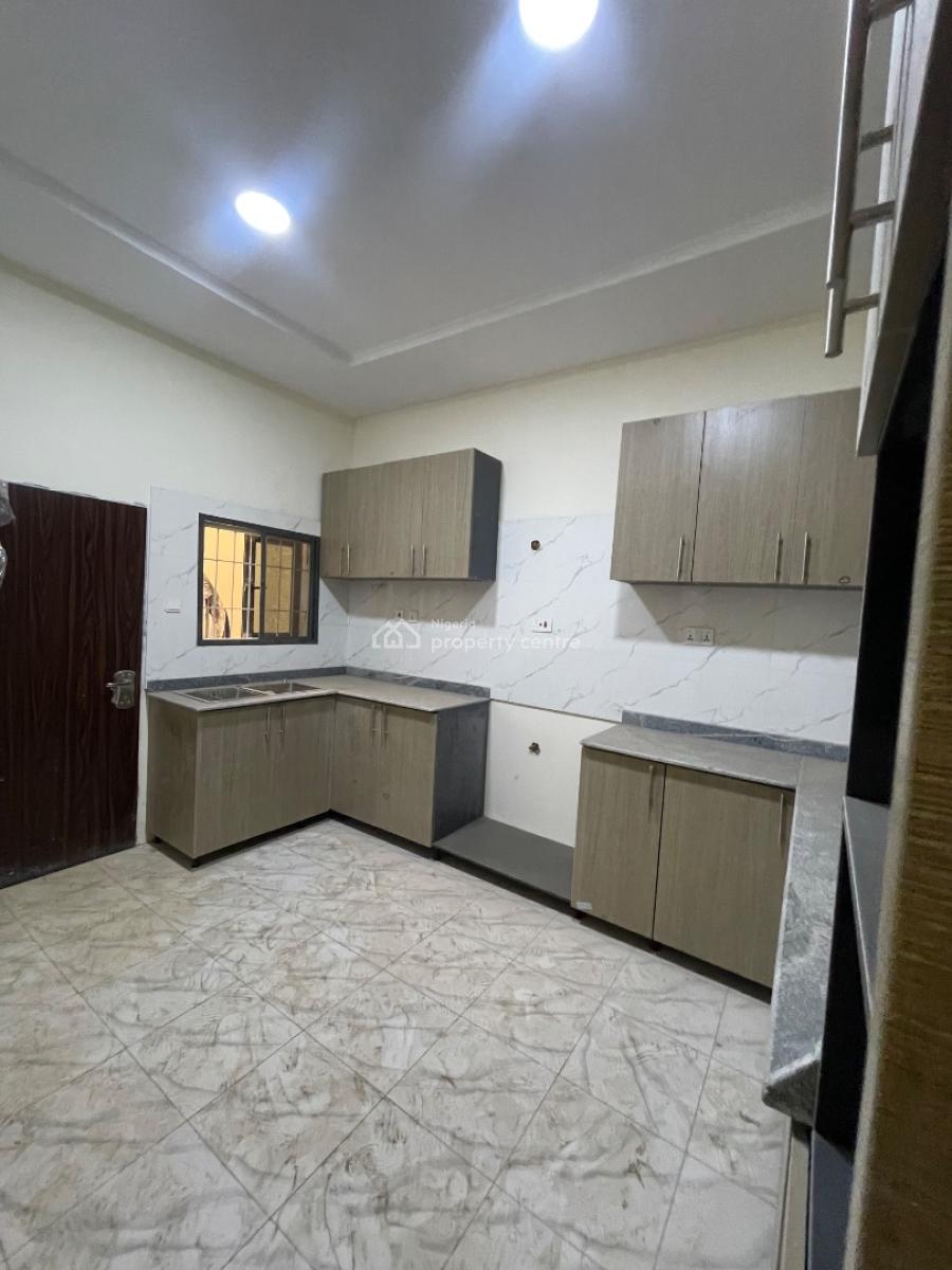 Well Finished 3 Bedroom Flat with Bq Attached, Katampe (main), Katampe, Abuja, Flat / Apartment for Rent
