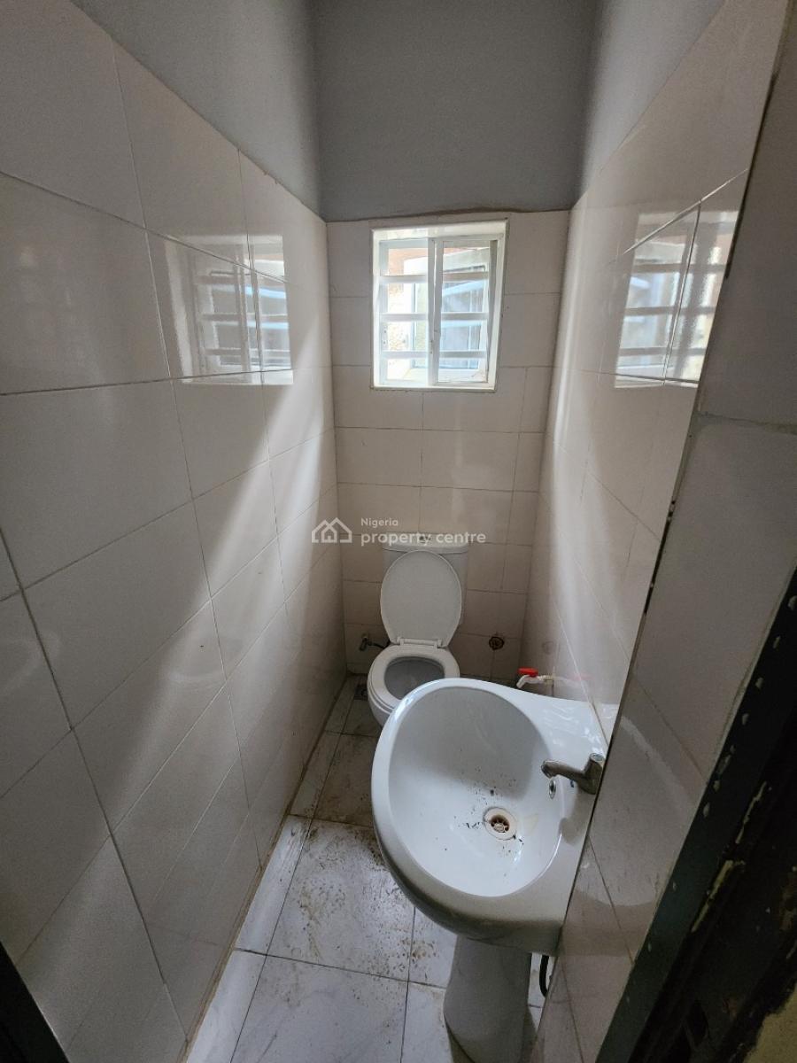 Luxury One Bedroom Block of Flat, News Engineering Dawaki, Dawaki, Gwarinpa, Abuja, Flat / Apartment for Rent