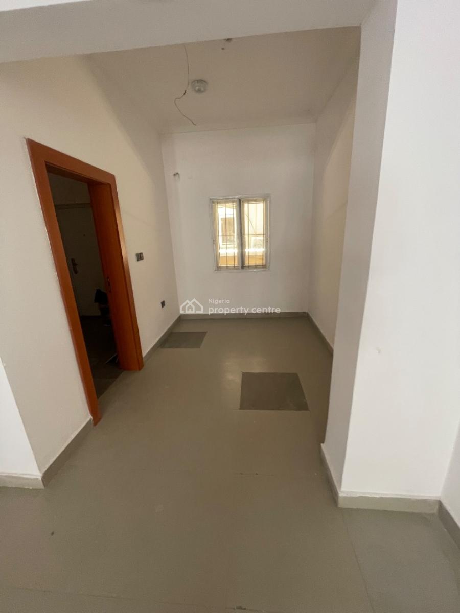 3 Bedroom Terrace Building, Osapa, Lekki, Lagos, Commercial Property for Rent