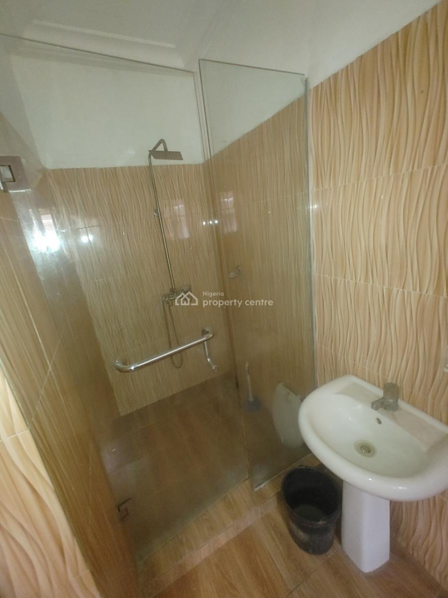 Clean 4 Bedroom Flat Apartment in a Code Access Estate, Sangotedo, Sangotedo, Ajah, Lagos, Flat / Apartment for Rent