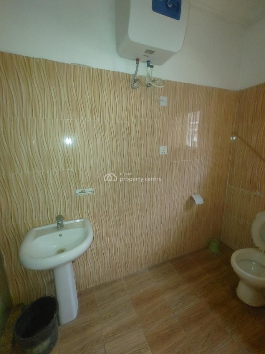 Clean 4 Bedroom Flat Apartment in a Code Access Estate, Sangotedo, Sangotedo, Ajah, Lagos, Flat / Apartment for Rent