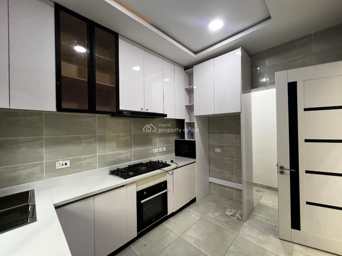 Luxury 3 Bedroom Serviced Apartment with a Room Bq, Lekki Phase 1, Lekki, Lagos, Flat / Apartment for Rent