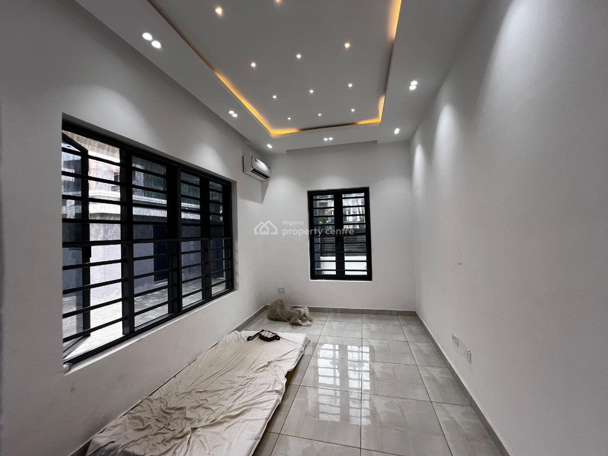 Luxury 3 Bedroom Serviced Apartment with a Room Bq, Lekki Phase 1, Lekki, Lagos, Flat / Apartment for Rent