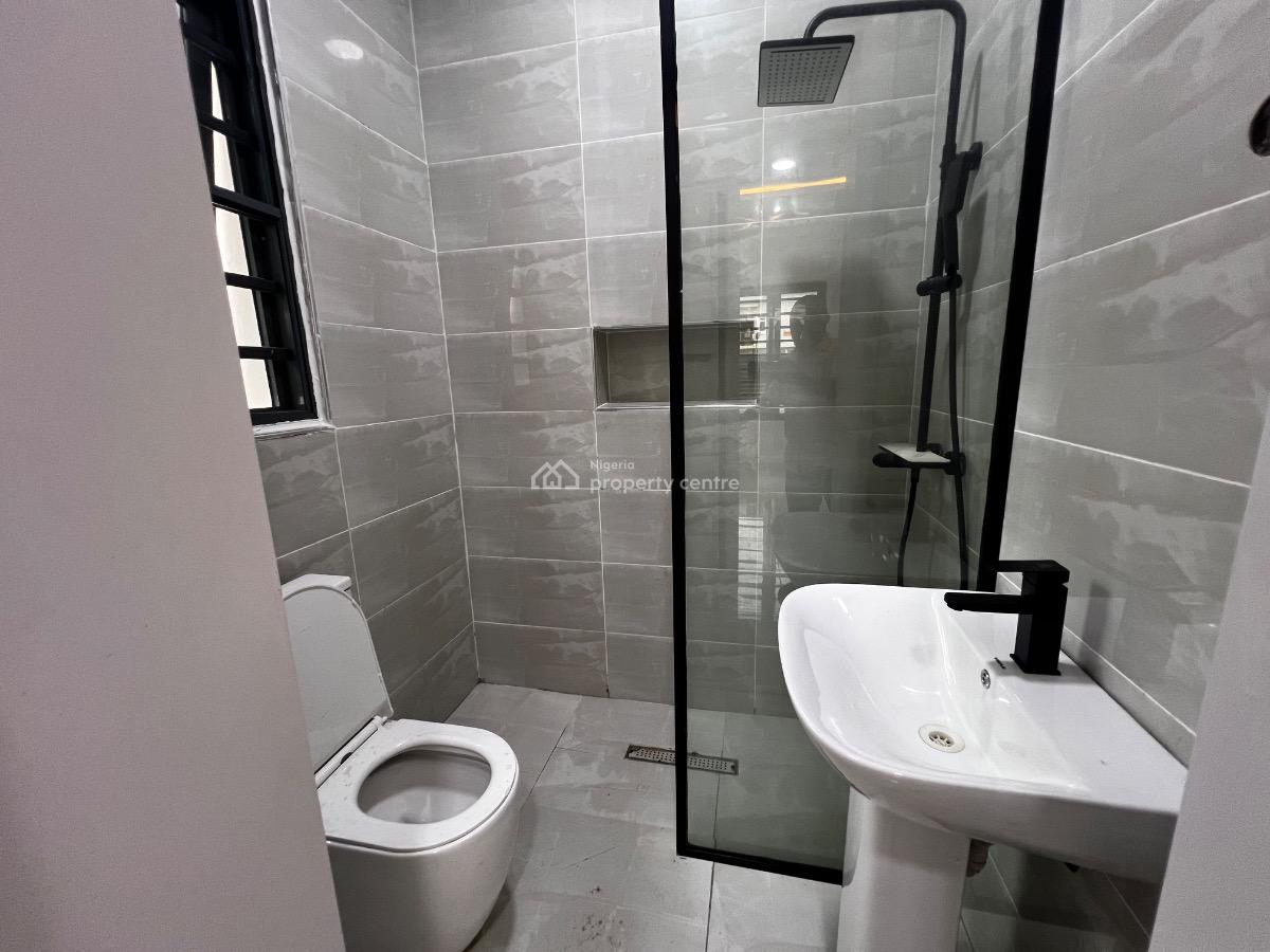 Luxury 3 Bedroom Serviced Apartment with a Room Bq, Lekki Phase 1, Lekki, Lagos, Flat / Apartment for Rent
