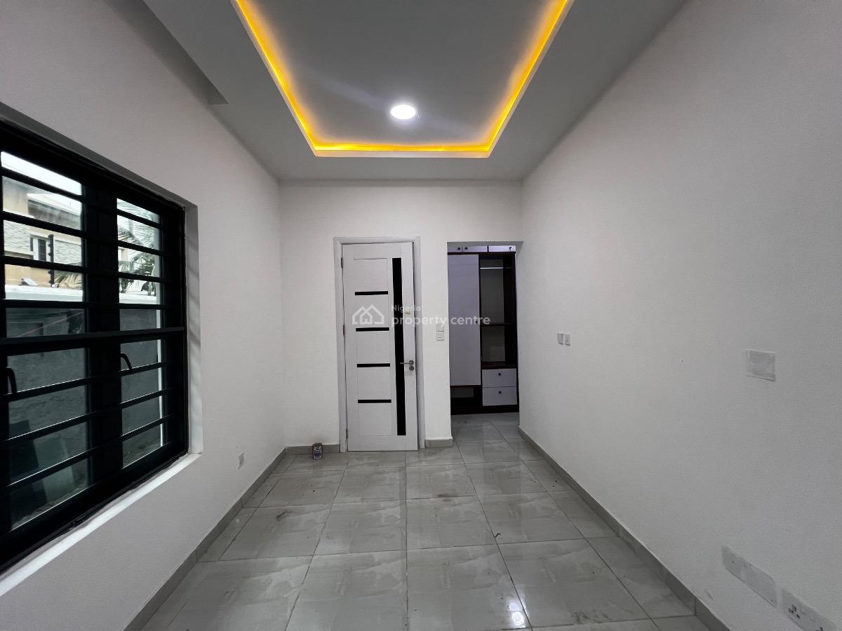 Luxury 3 Bedroom Serviced Apartment with a Room Bq, Lekki Phase 1, Lekki, Lagos, Flat / Apartment for Rent