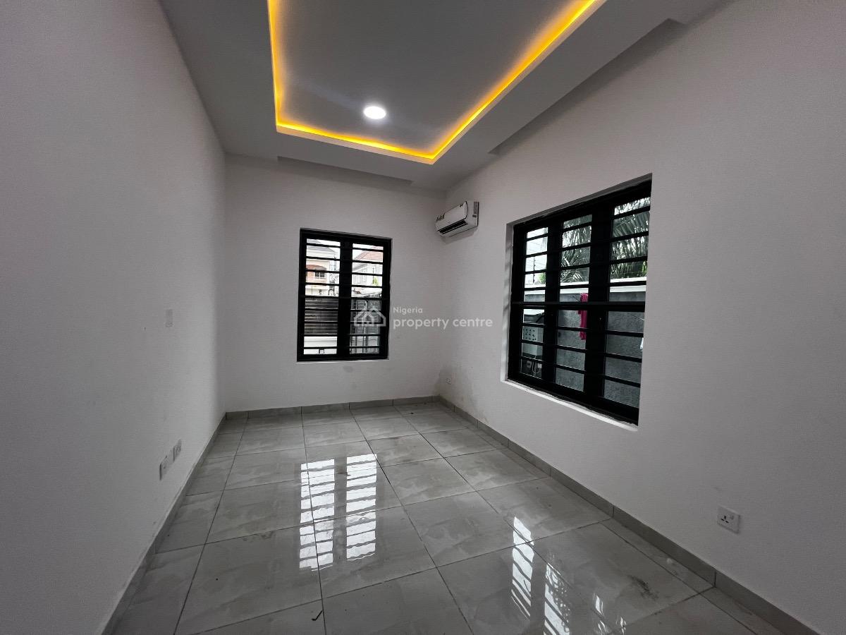 Luxury 3 Bedroom Serviced Apartment with a Room Bq, Lekki Phase 1, Lekki, Lagos, Flat / Apartment for Rent