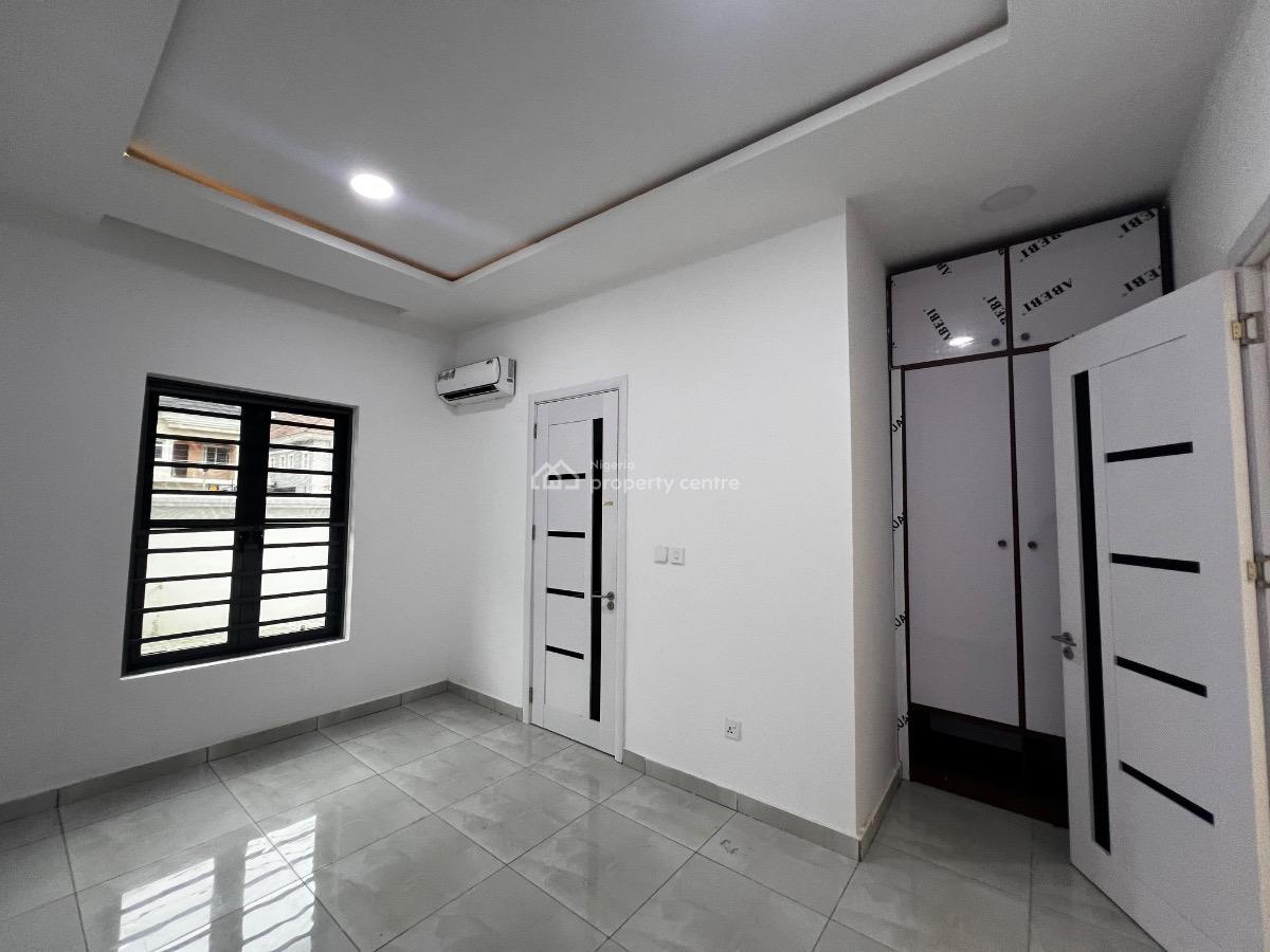 Luxury 3 Bedroom Serviced Apartment with a Room Bq, Lekki Phase 1, Lekki, Lagos, Flat / Apartment for Rent