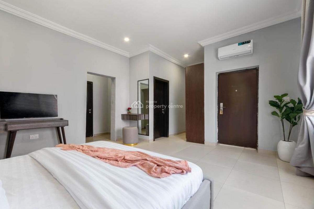 Luxury Furnished Shared Apartment Inside Decent Estate, Chisco Ikate, Lekki, Lagos, Self Contain (single Rooms) for Rent