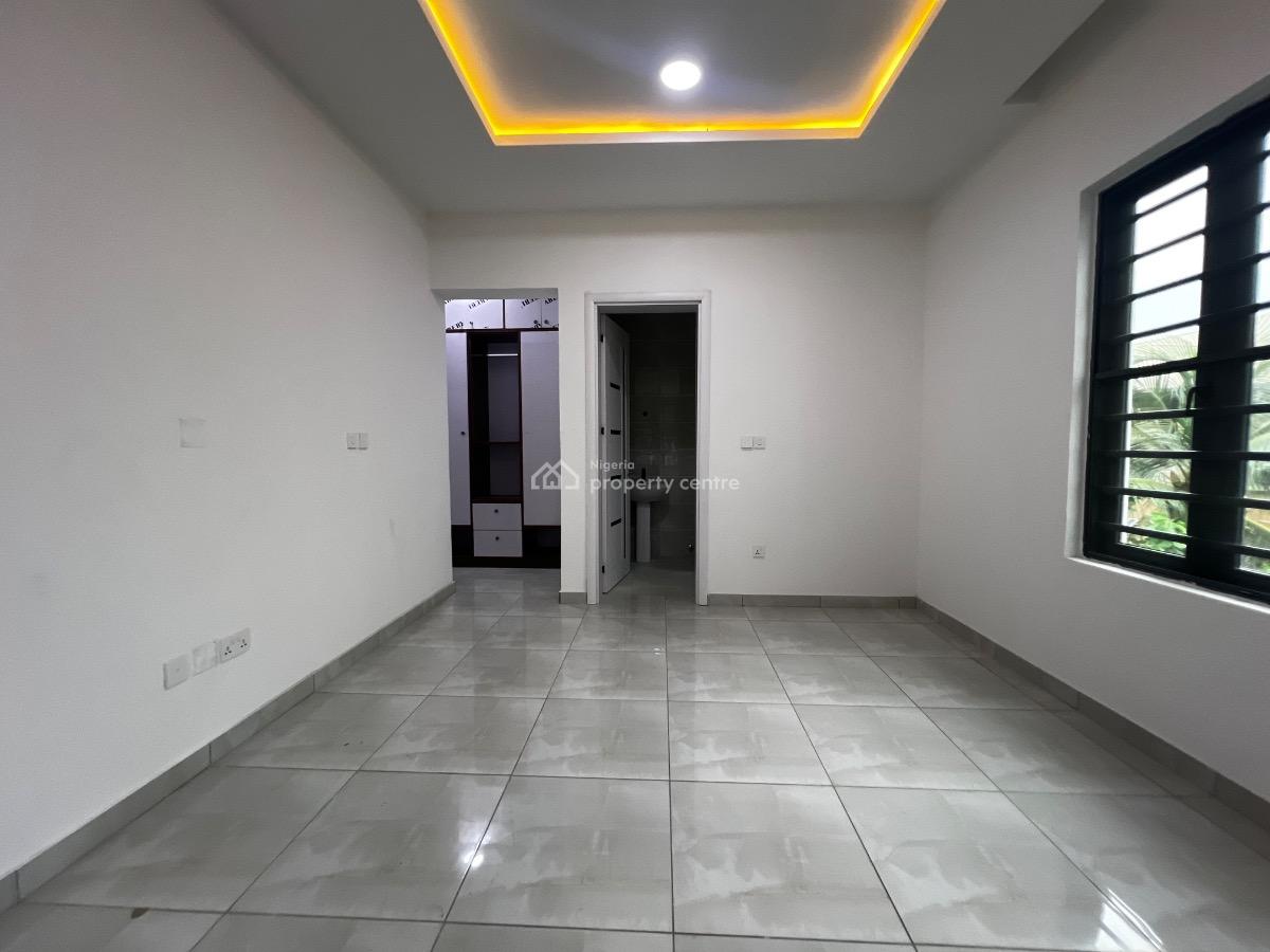 Luxury 3 Bedroom Serviced Apartment with a Room Bq, Lekki Phase 1, Lekki, Lagos, Flat / Apartment for Sale