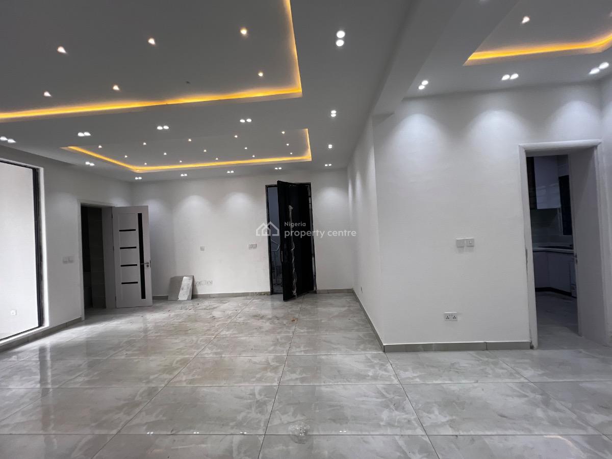 Luxury 3 Bedroom Serviced Apartment with a Room Bq, Lekki Phase 1, Lekki, Lagos, Flat / Apartment for Sale