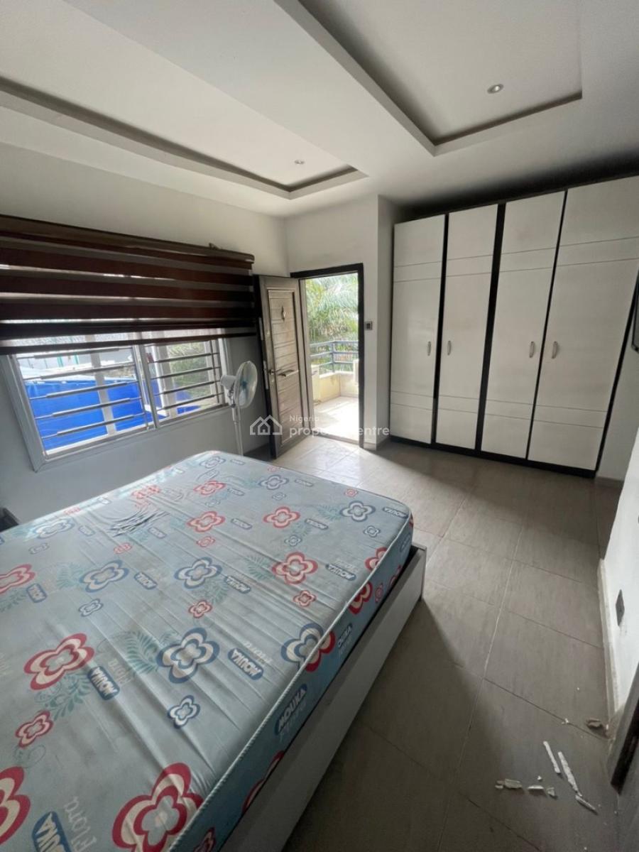 Spacious Self Contain with Balcony, Ologolo, Lekki, Lagos, Self Contain (single Rooms) for Rent