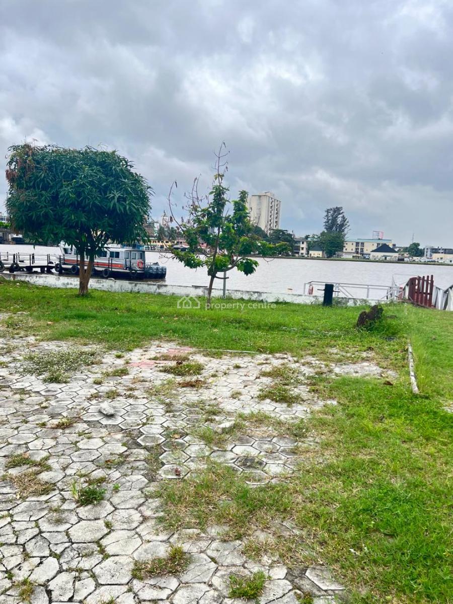 Waterfront  4 Floors - 2000sqm Open-plan Space - Central Air Condition, Victoria Island (vi), Lagos, Commercial Property for Rent