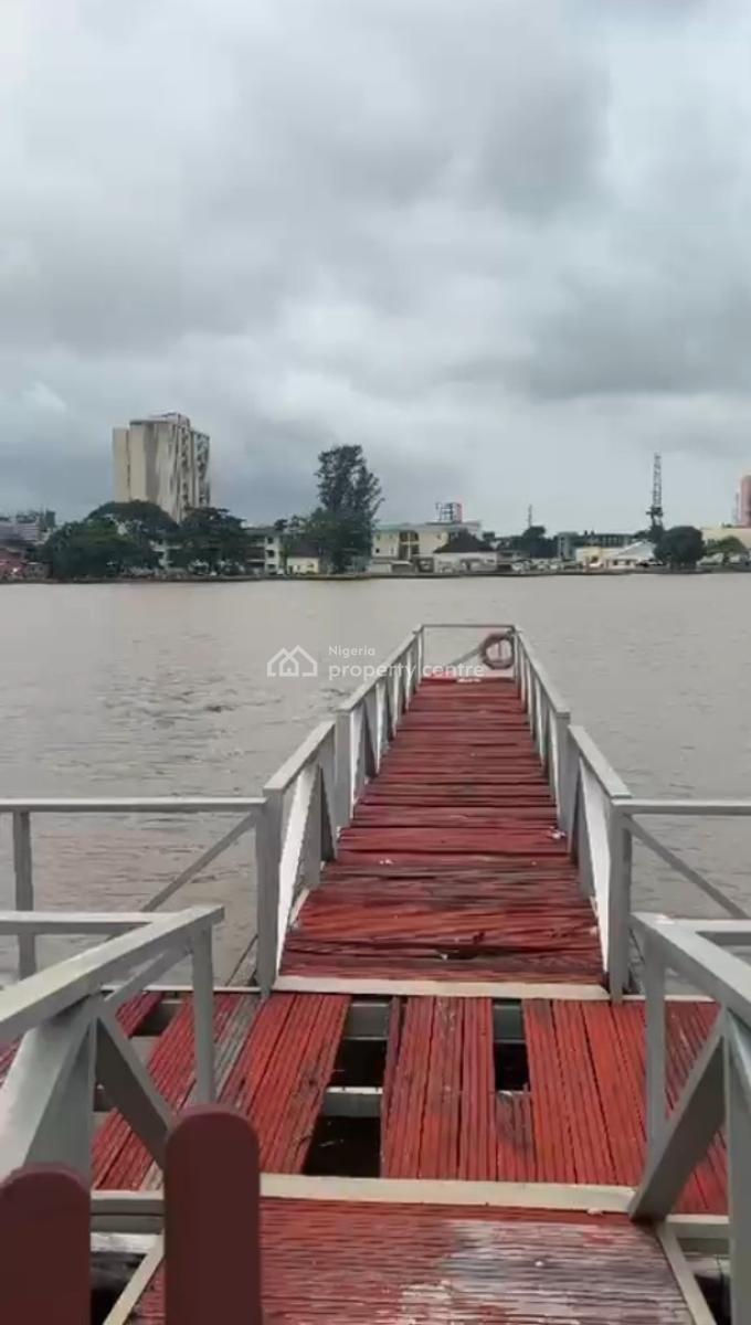 Waterfront  4 Floors - 2000sqm Open-plan Space - Central Air Condition, Victoria Island (vi), Lagos, Commercial Property for Rent