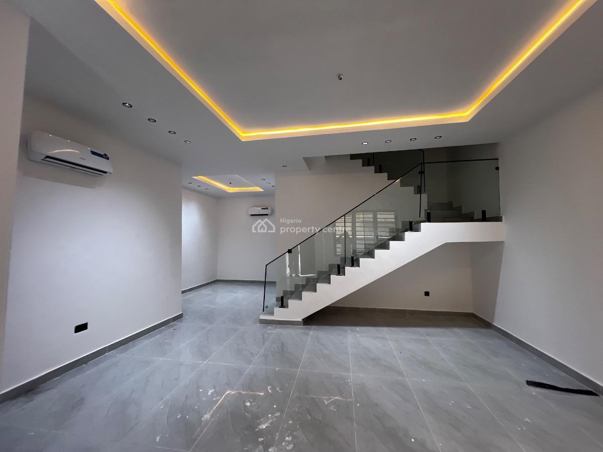 Luxury 3 Bedroom Maisonette with a Room Bq,swimming Pool, Lekki Phase 1, Lekki, Lagos, House for Rent
