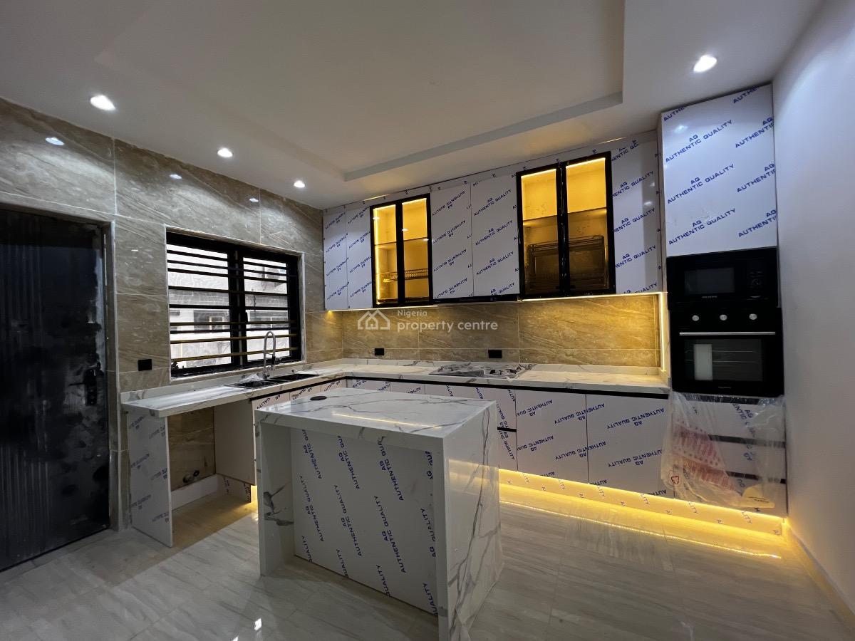 Luxury 3 Bedroom Maisonette with a Room Bq,swimming Pool, Lekki Phase 1, Lekki, Lagos, House for Rent