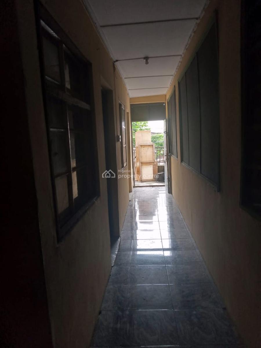 Spacious 2br First Floor Flat with Balcon, Atunrashe Estate Gbagada., Gbagada, Lagos, Flat / Apartment for Rent