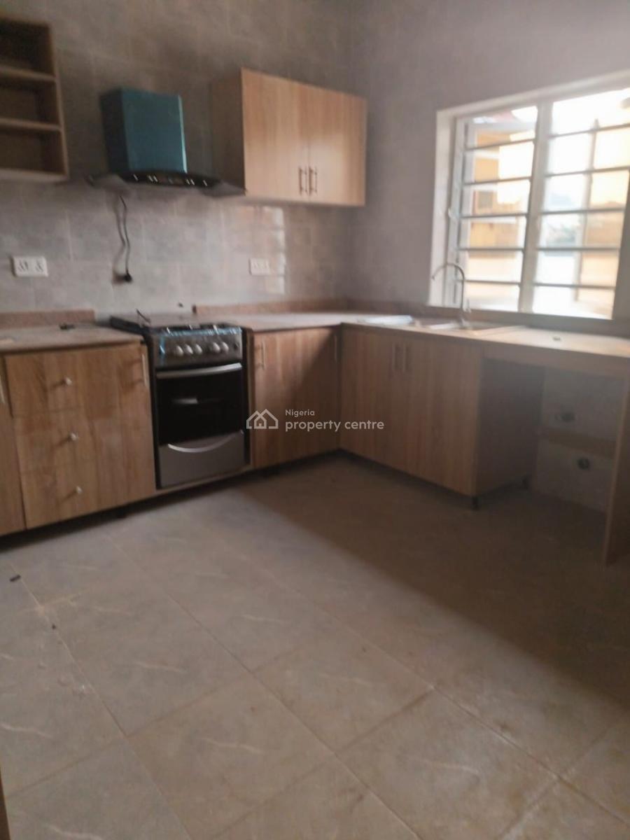 4 Bedroom Semi-detached Duplex, Gateway Estate, Gra Phase 1, Magodo, Lagos, Semi-detached Duplex for Rent