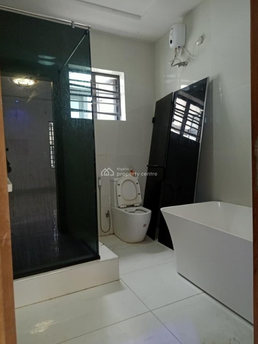 Spacious Affordable Master Bedroom, Osapa London Lekki Lagos, Osapa, Lekki, Lagos, Flat / Apartment for Rent