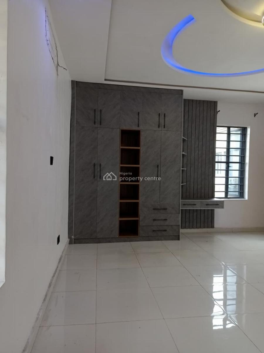 Spacious Affordable Master Bedroom, Osapa London Lekki Lagos, Osapa, Lekki, Lagos, Flat / Apartment for Rent