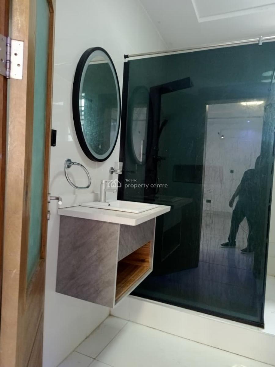 Spacious Affordable Master Bedroom, Osapa London Lekki Lagos, Osapa, Lekki, Lagos, Flat / Apartment for Rent