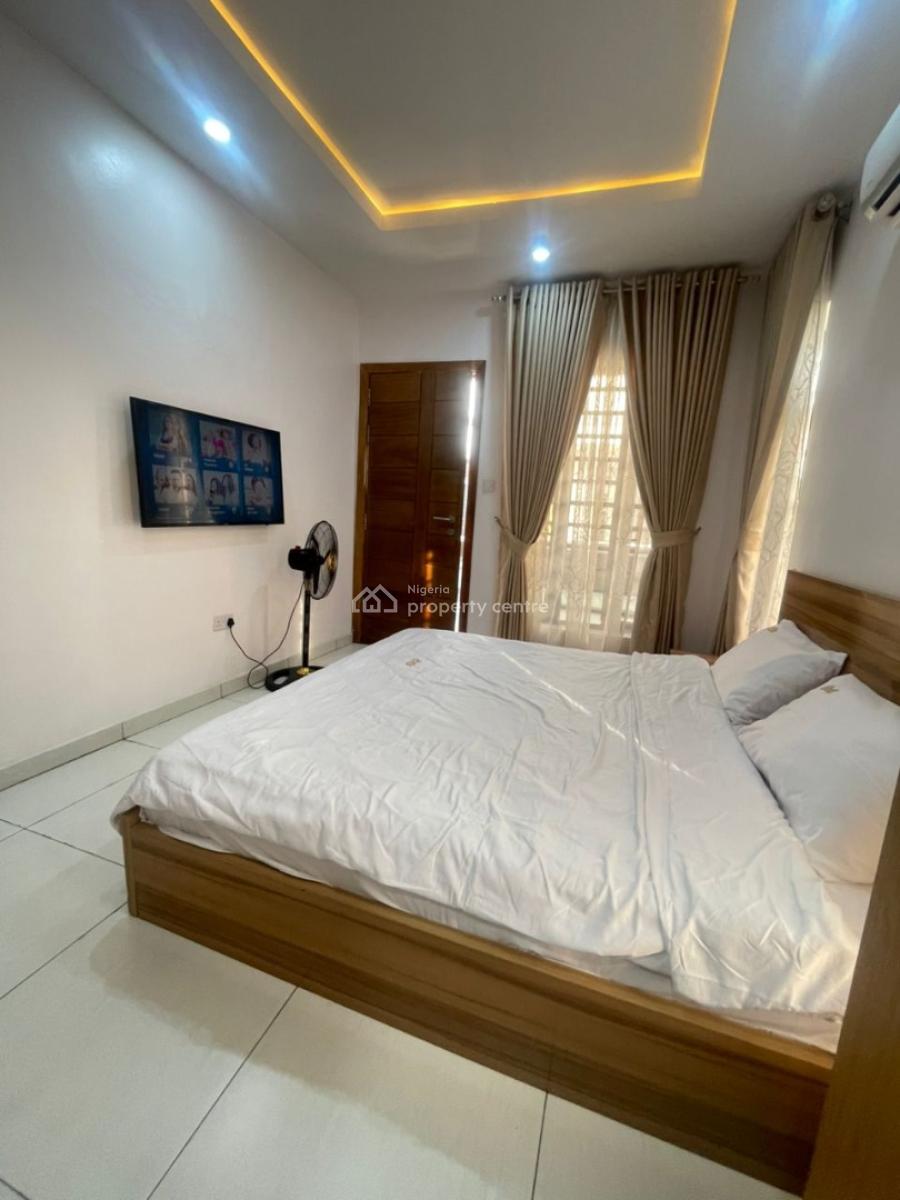 Beautiful 2 Bedroom Apartment, an Estate on Orchid Road, Lekki, Lagos, Flat / Apartment for Rent