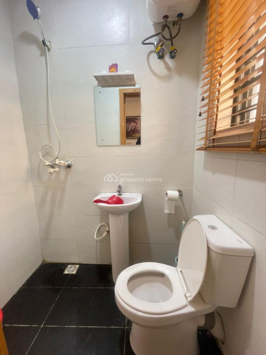 Beautiful 2 Bedroom Apartment, an Estate on Orchid Road, Lekki, Lagos, Flat / Apartment for Rent
