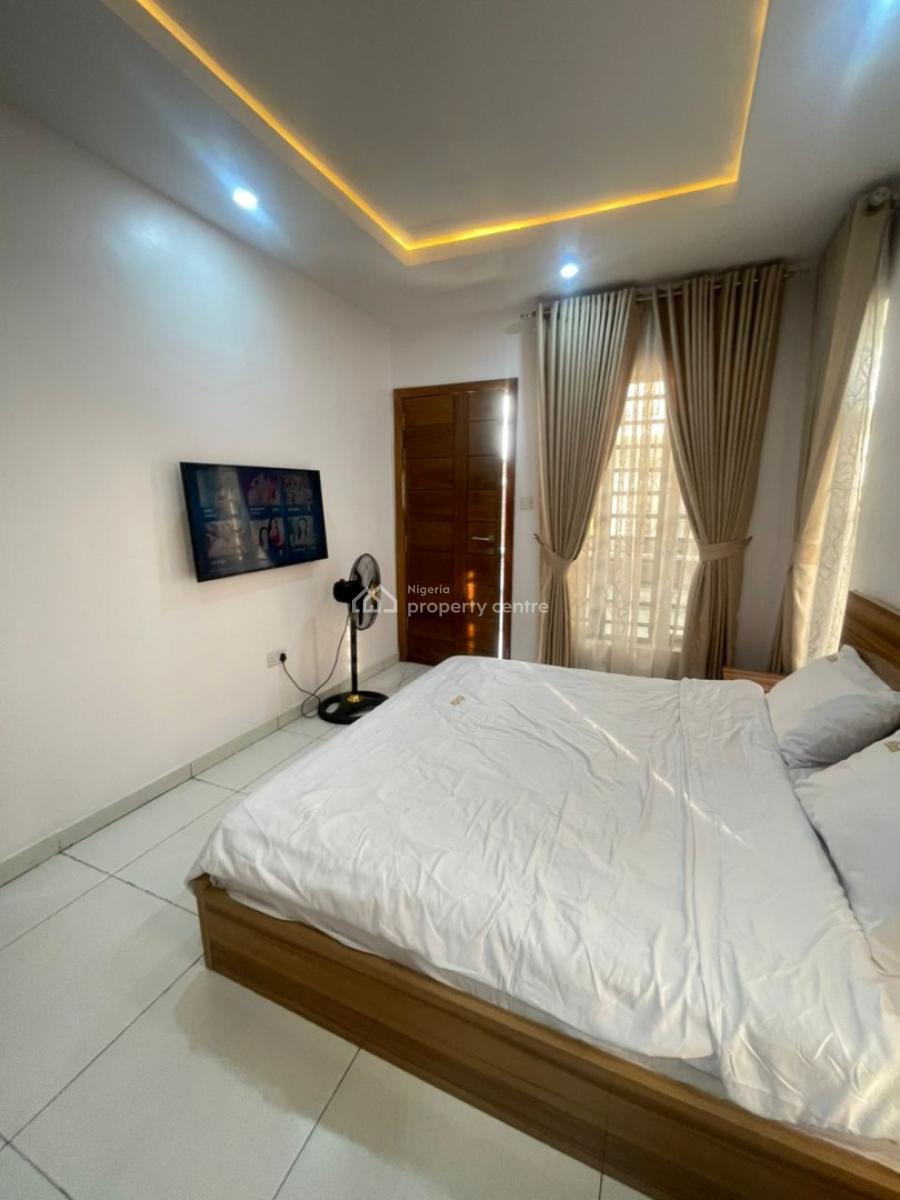 Beautiful 2 Bedroom Apartment, an Estate on Orchid Road, Lekki, Lagos, Flat / Apartment for Rent