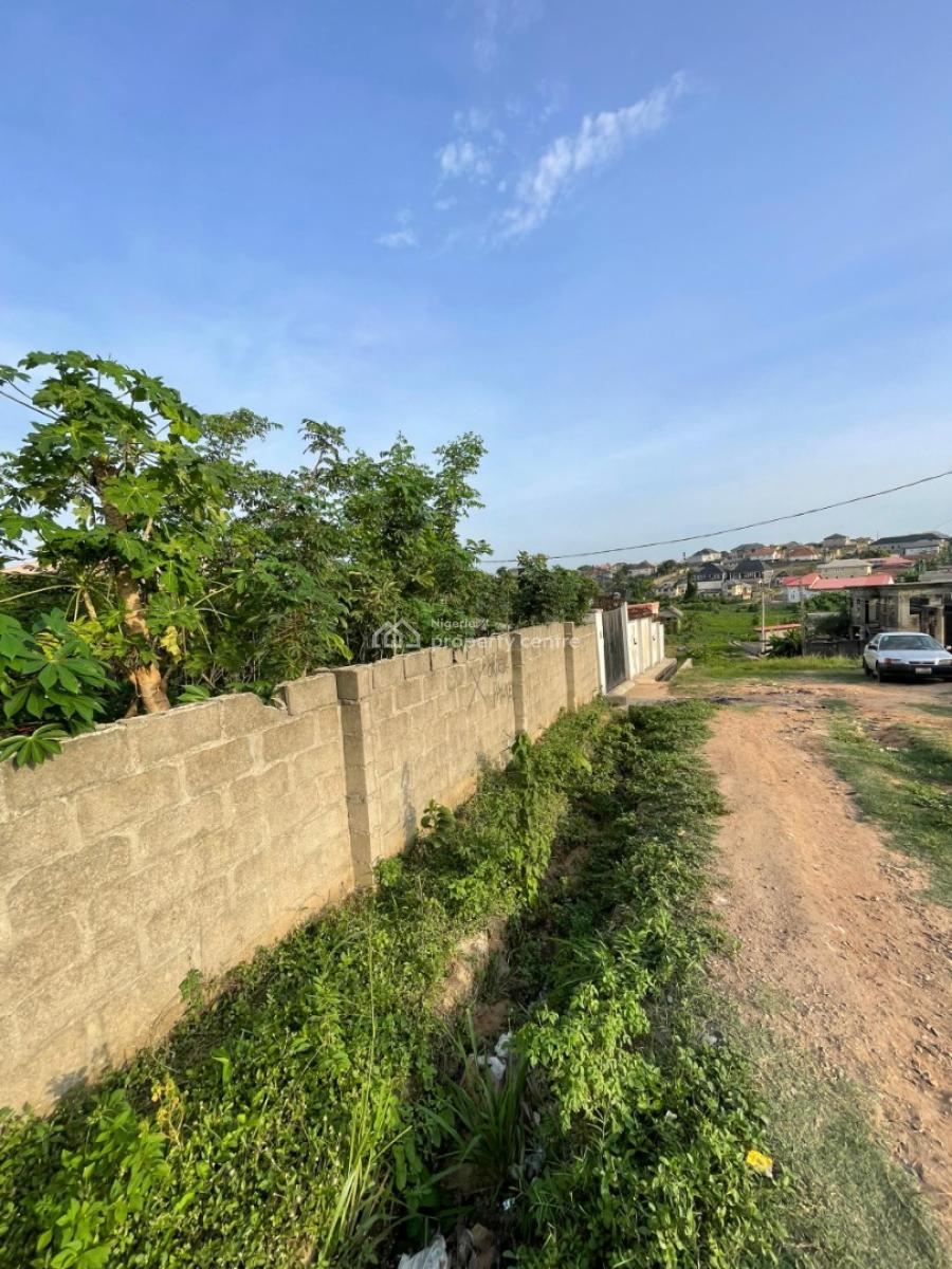 Full Plot of Land with a Structure of 2 Units of Mini Flats on It, Ikorodu, Lagos, Residential Land for Sale