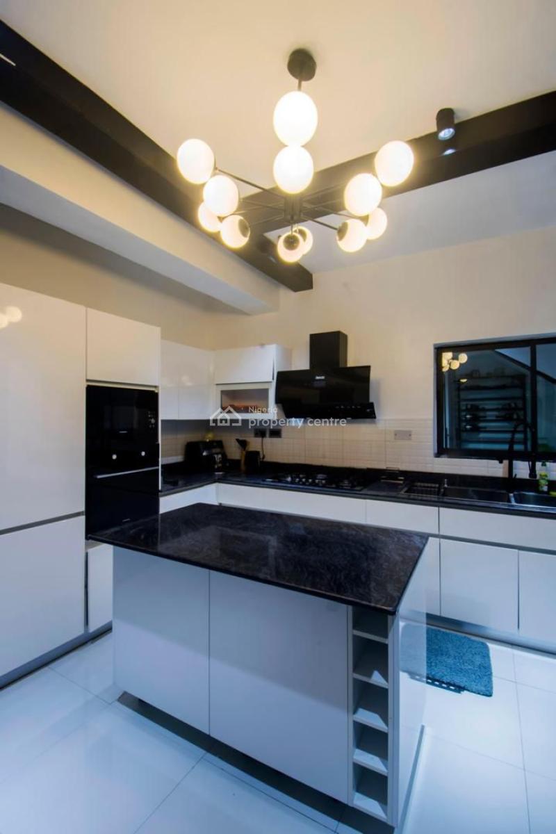 Luxurious & Fully Furnished 3 Bedroom, Off Freedomway, Lekki, Lagos, House for Rent