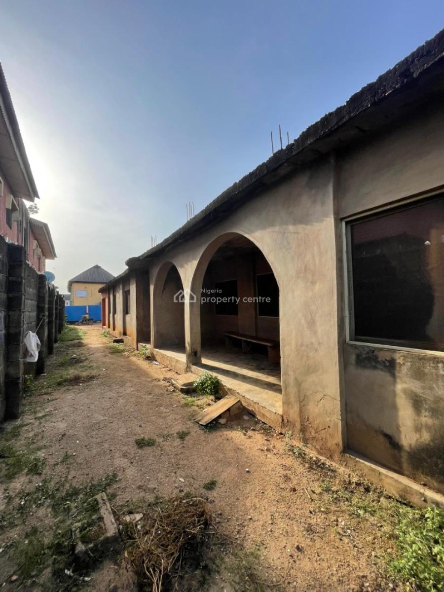 2 Units of 3 Bedroom on a Decken Level, Ikorodu, Lagos, Residential Land for Sale