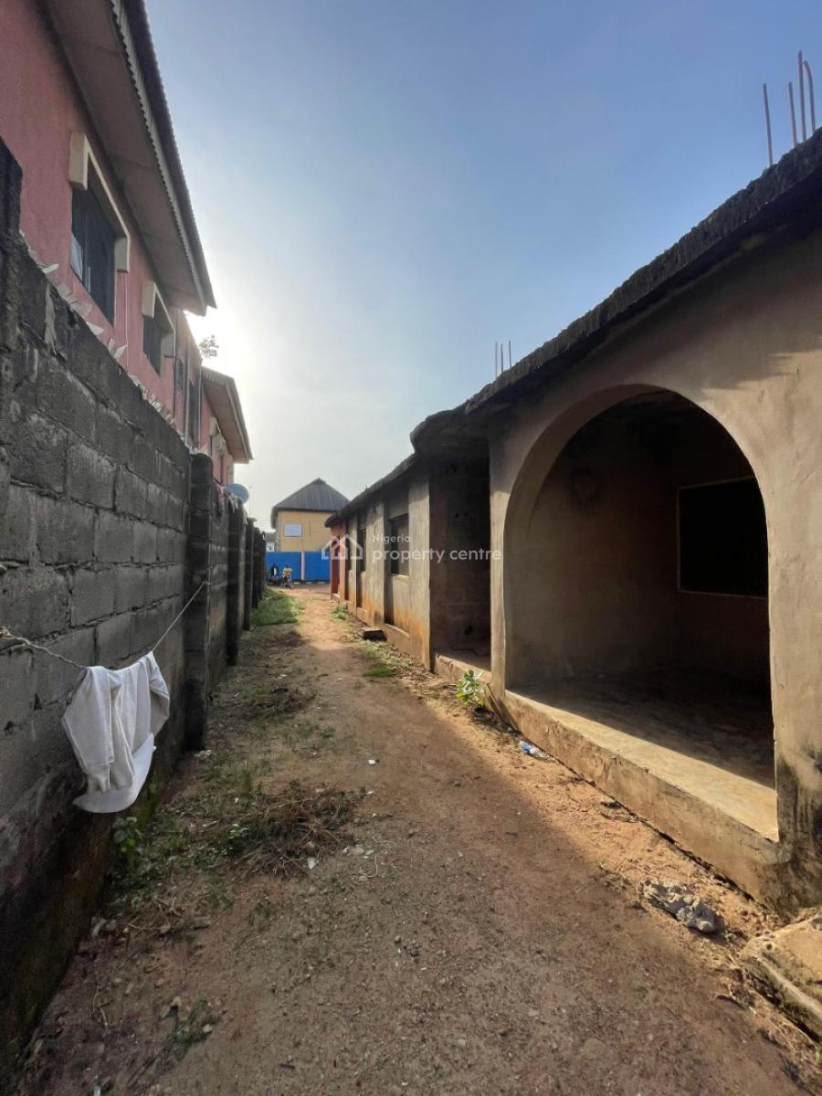 2 Units of 3 Bedroom on a Decken Level, Ikorodu, Lagos, Residential Land for Sale