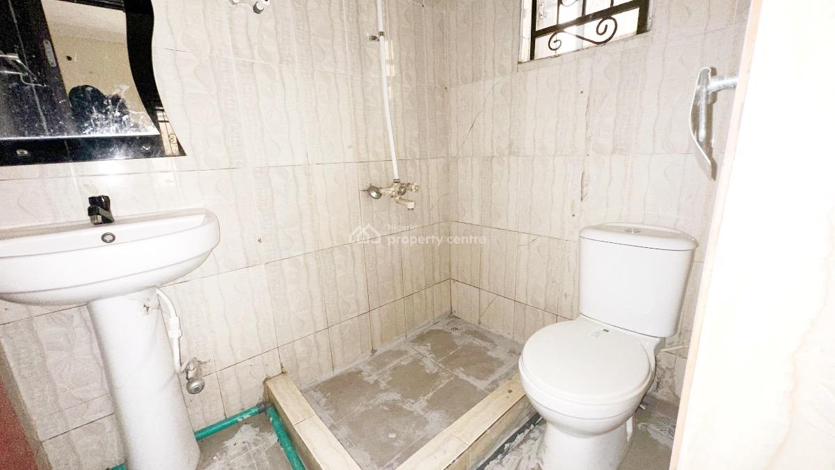Luxury 3 Bedroom Flat, Journalists Estate, Berger, Arepo, Ogun, Flat / Apartment for Rent