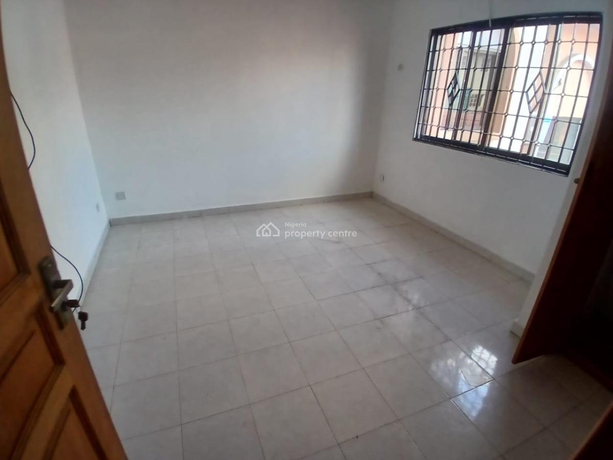 Stunning 4 Bedroom Semi-detached House with a Room Bq, Lekki Phase 1, Lekki Phase 1, Lekki, Lagos, Semi-detached Duplex for Rent