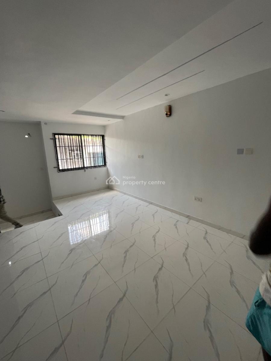 4 Bedroom Duplex with 2 Room Boys Quarters, Off Adelabu, Adelabu, Surulere, Lagos, Semi-detached Duplex for Rent