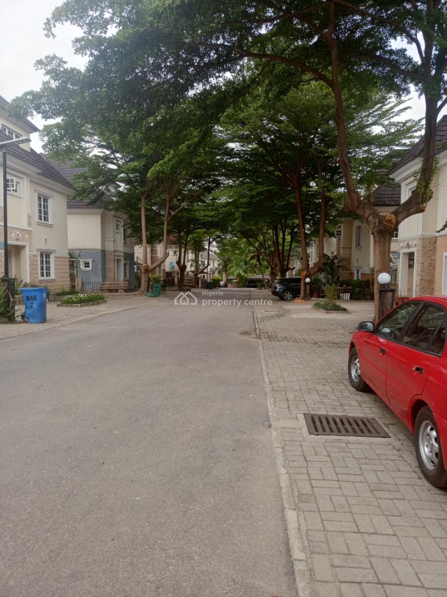 Luxury 4 Bedroom Fully Detached Duplex with Bq, Cedar Crest Hospital, Apo, Abuja, Detached Duplex for Rent