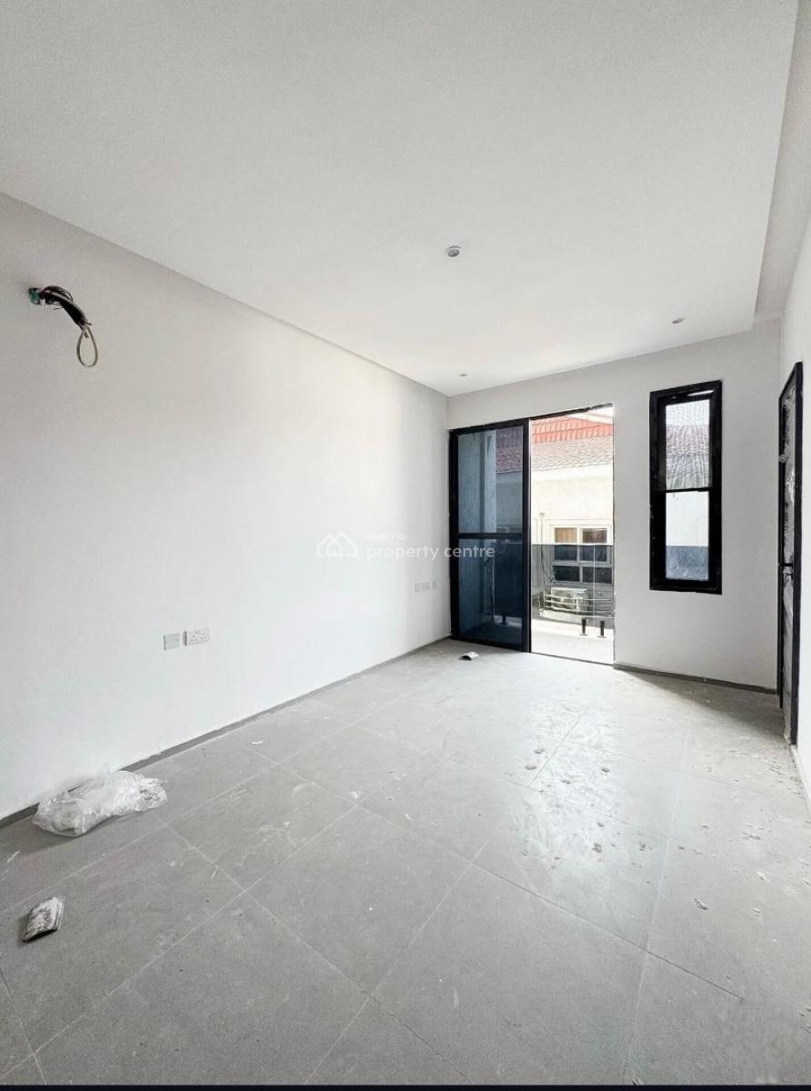 Serviced 2 Bedroom Apartment Selling, Llasan Lekki, Lekki, Lagos, Block of Flats for Sale