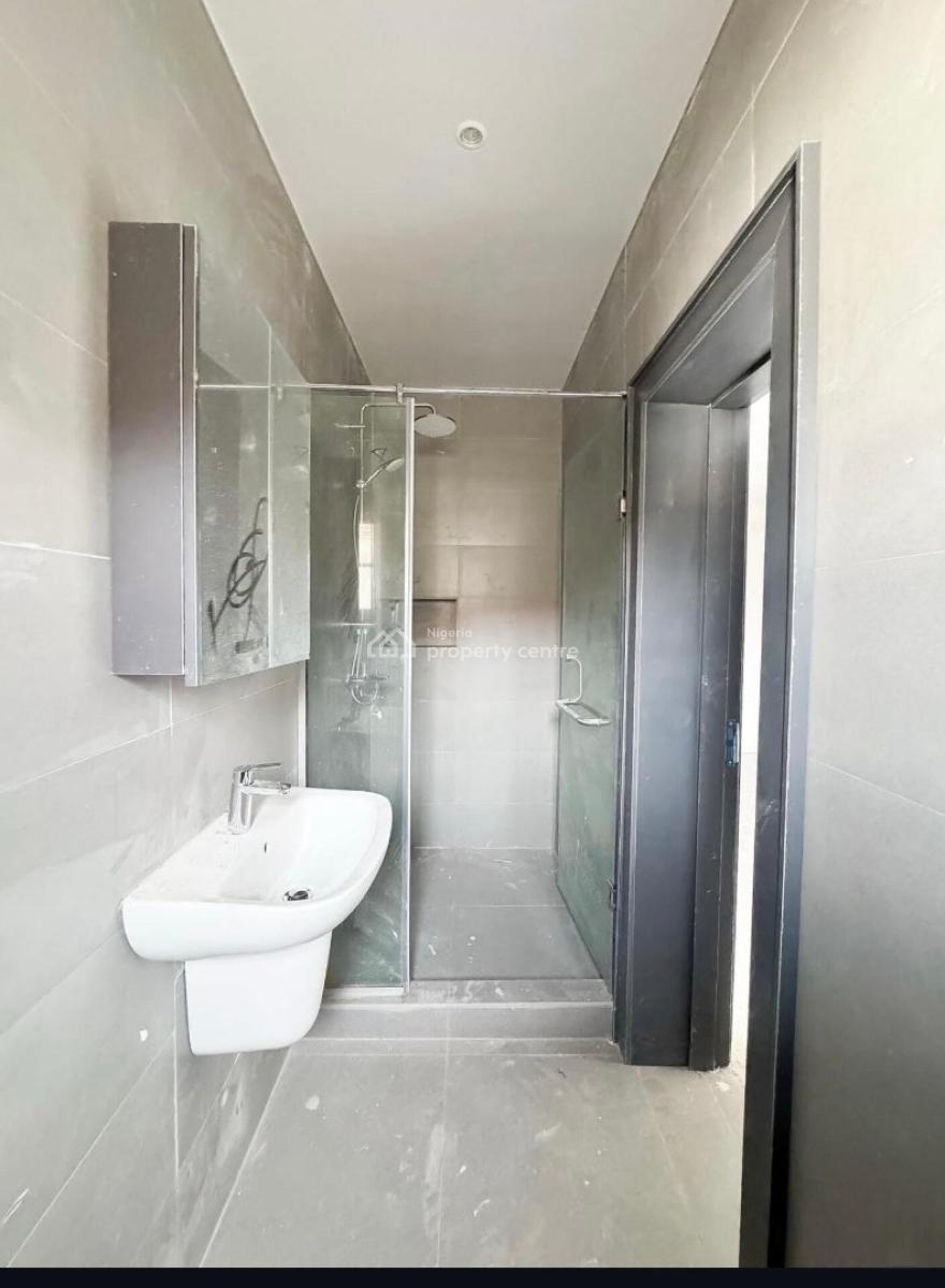Serviced 2 Bedroom Apartment Selling, Llasan Lekki, Lekki, Lagos, Block of Flats for Sale